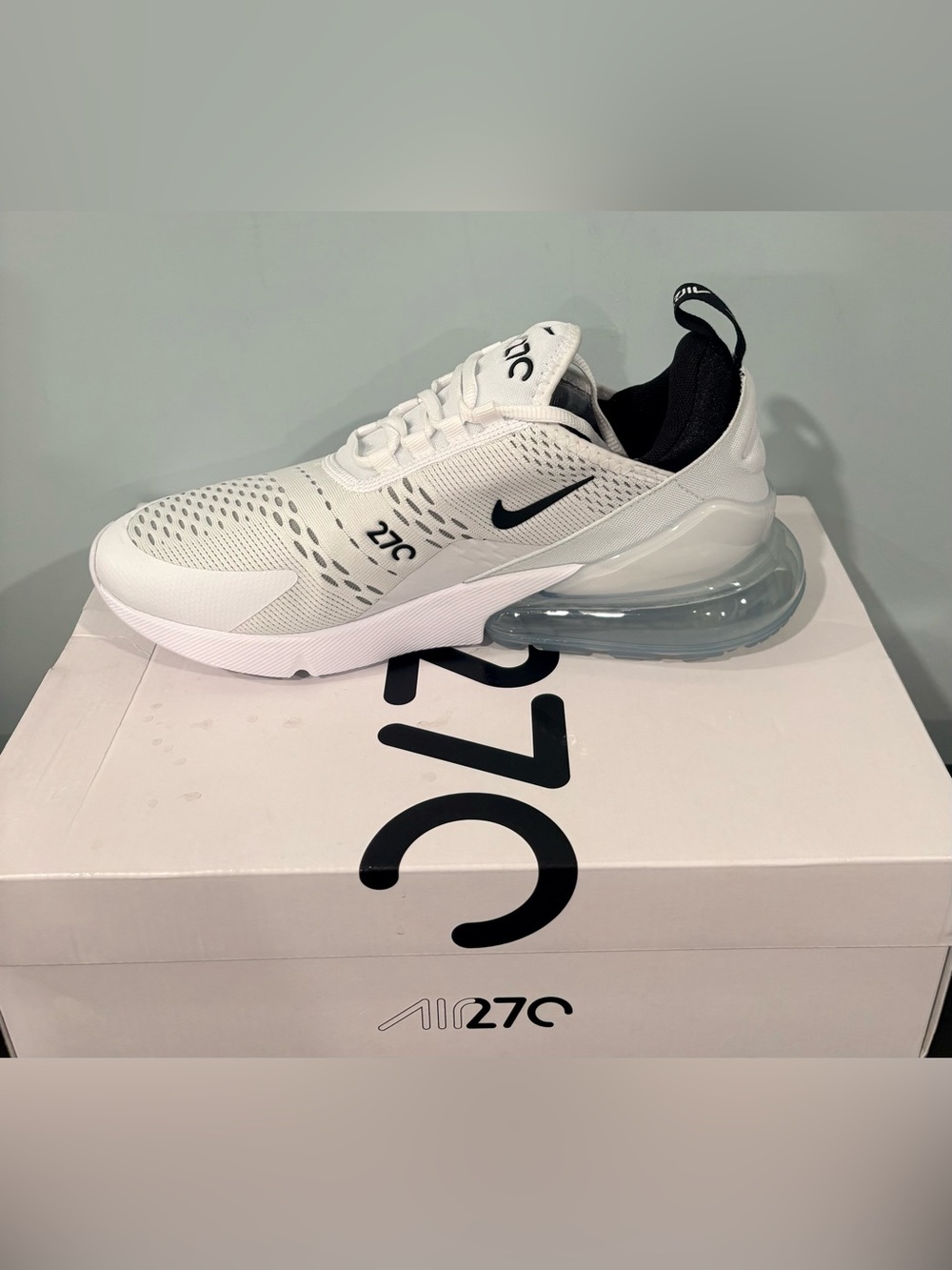 Nike Air Max 270 Men's Shoes | color: white/black | size: 8.5